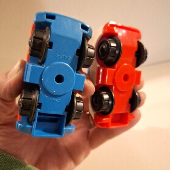 Fisher Price Flip Track Rail Ambulance & Red Blue Car 1992 3" Replacement Lot - Picture 7 of 9